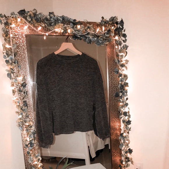 Charcoal Gray Women’s Small Lightweight Sweater - Picture 2 of 2